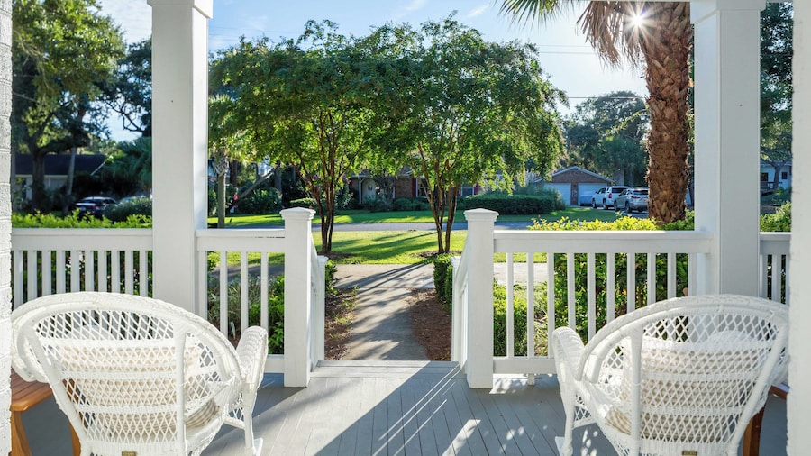 Jessamine by Avantstay Picture Perfect Home w/ Stunning Backyard