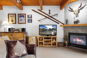 House (2 Bedrooms) | Interior - Riverside Condos B101 by Avantstay Condo Close To Downtown, Town Park & Ski Lift #8 (Telluride)