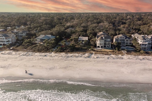 Sandpiper by Avantstay Gorgeous Beachside Home w/ Spacious Yard & Chic Design