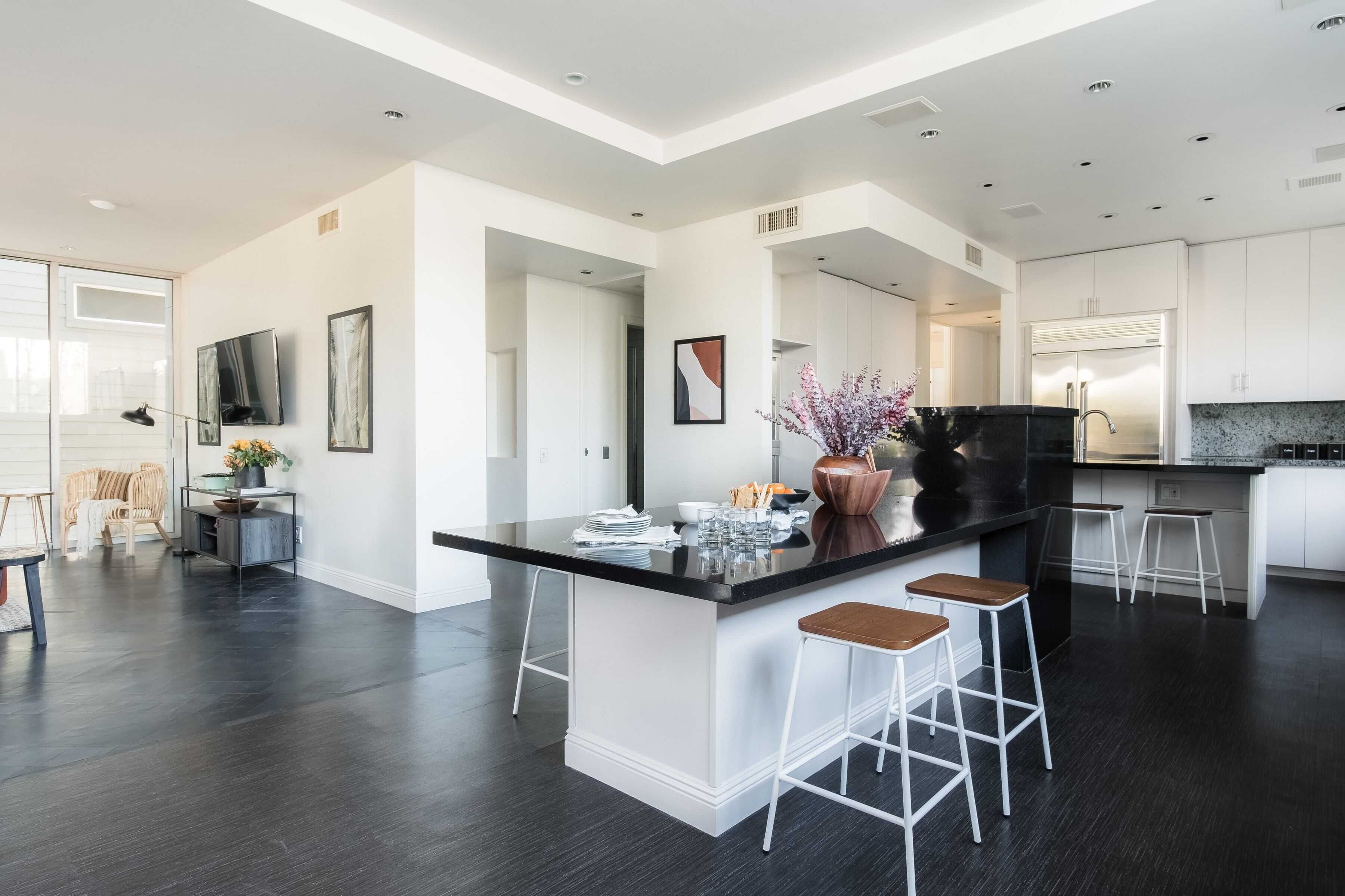 아파트 (Multiple Bedrooms) | 내부