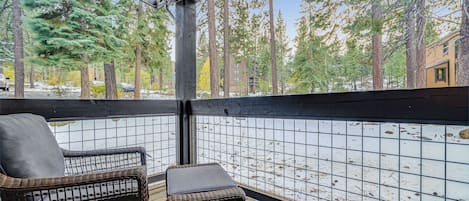 House (4 Bedrooms) | Front of property