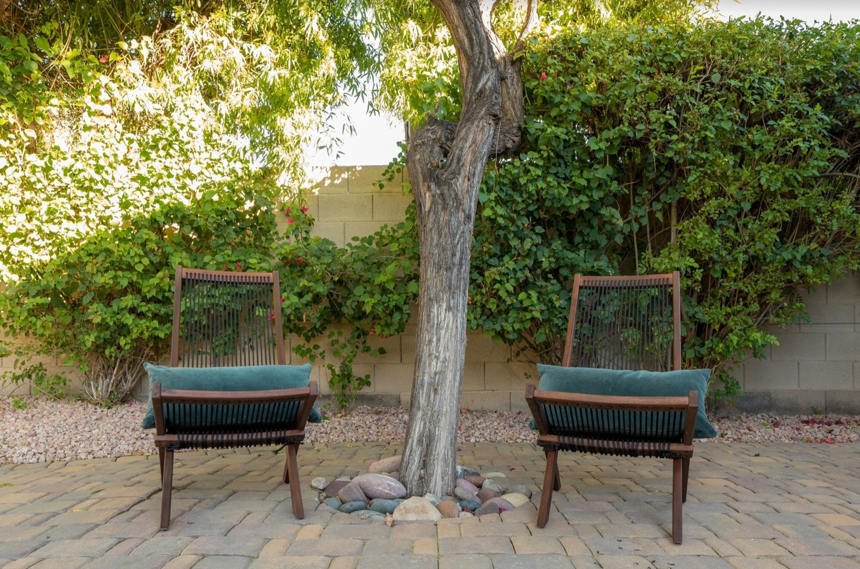 Dwight by Avantstay Blissful Serene Oasis Pool, Firepit & Entertainers Patio