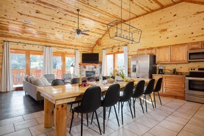 Maison (6 Bedrooms) | Restauration