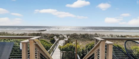 House (6 Bedrooms) | Interior