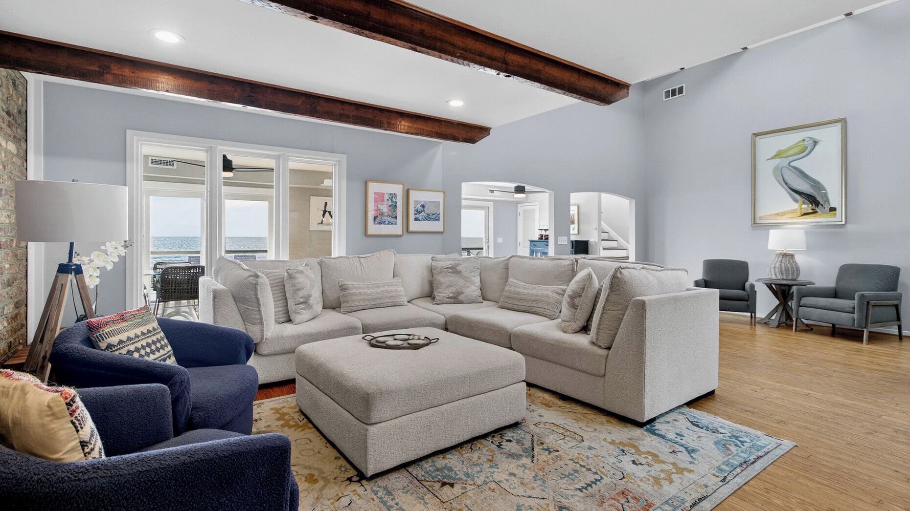 House (6 Bedrooms) | Interior