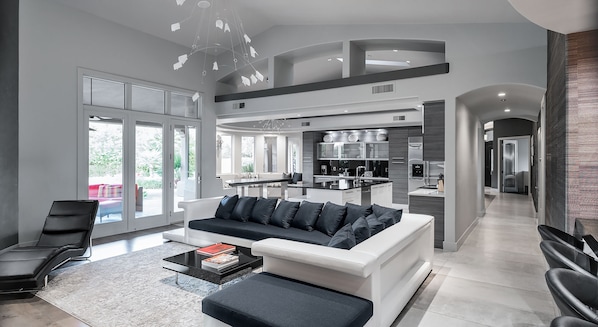 55-inch TV with digital channels, fireplace, streaming services