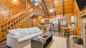 House (2 Bedrooms) | Interior