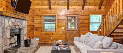 House (2 Bedrooms) | Interior