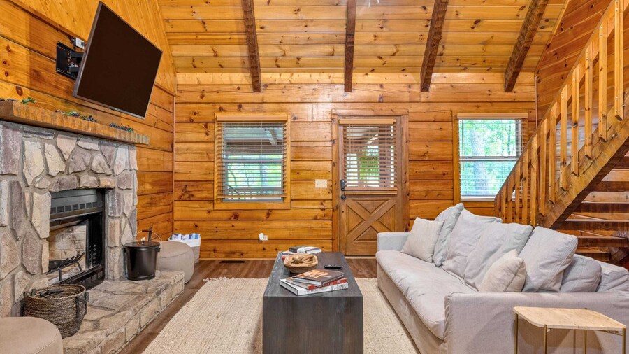 Dudley I by Avantstay Cosy Cabin w/ Hot Tub & Incredible Views