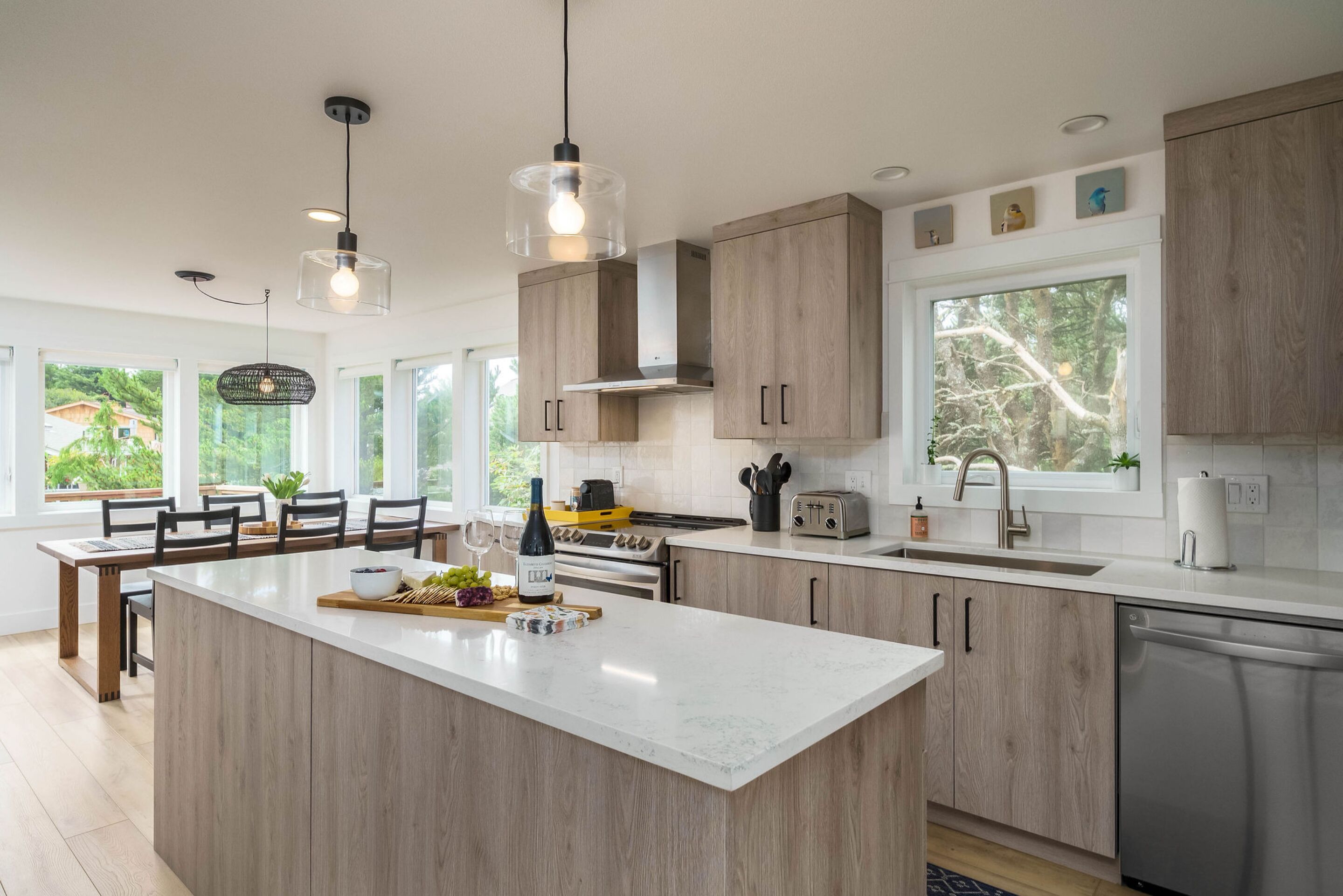 บ้านพัก (3 Bedrooms) | ครัวส่วนตัว | ตู้เย็น, ไมโครเวฟ, เตาอบ, เตาประกอบอาหาร