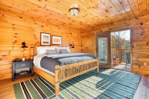 Interior - Hazel by Avantstay Cliffside Modern Cabin w/ Incredible Views & Hot Tub (Sevierville)