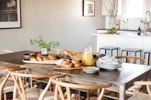 Interior - Rhett by Avantstay Stylish Southern Style Townhouse w/ Gorgeous Design (Nashville)