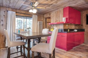 Dining - Lakeview Big Bear Cabin With Hot Tub, Deck, Fire Pit & Game Room (Big Bear Lake)