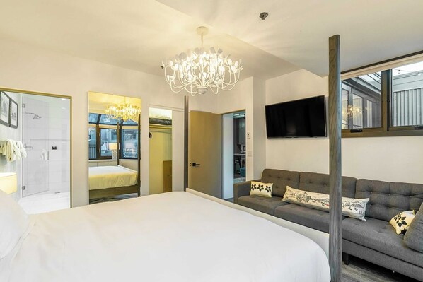 House (2 Bedrooms) | 2 bedrooms, free cribs/infant beds, bed sheets