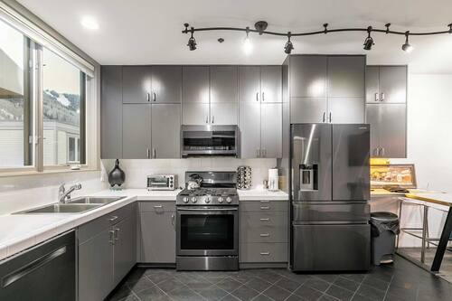 Casa (2 Bedrooms) | Cocina privada | Refrigerador, microondas, horno y parrilla de estufa