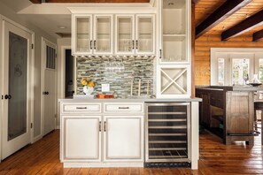 Villa (5 Bedrooms) | Interior