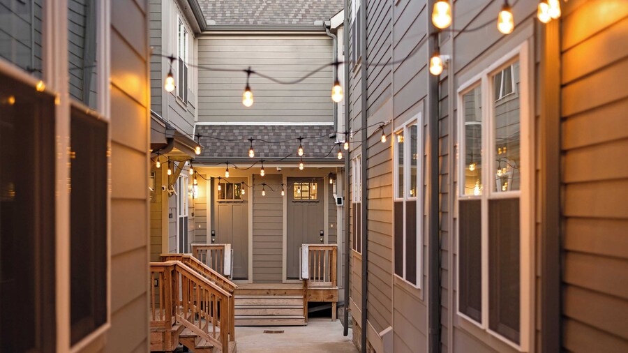 Hart Suite 16 by Avantstay Gorgeous Town House w/ Modern Amenities in Nashville!