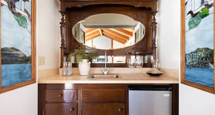 Wildflower by Avantstay Gorgeous Wine Country Home w/ Pool, Bocce Ball Court & Huge Yard!