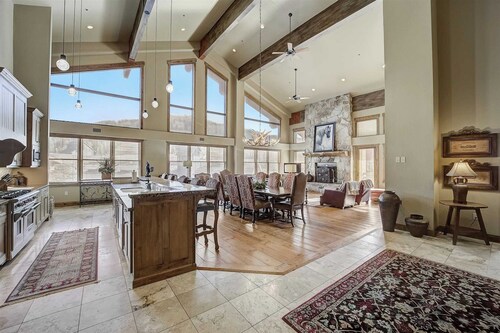 Mont Cervin #31 by Avantstay Luxury Ski in Ski out Home in Park City!