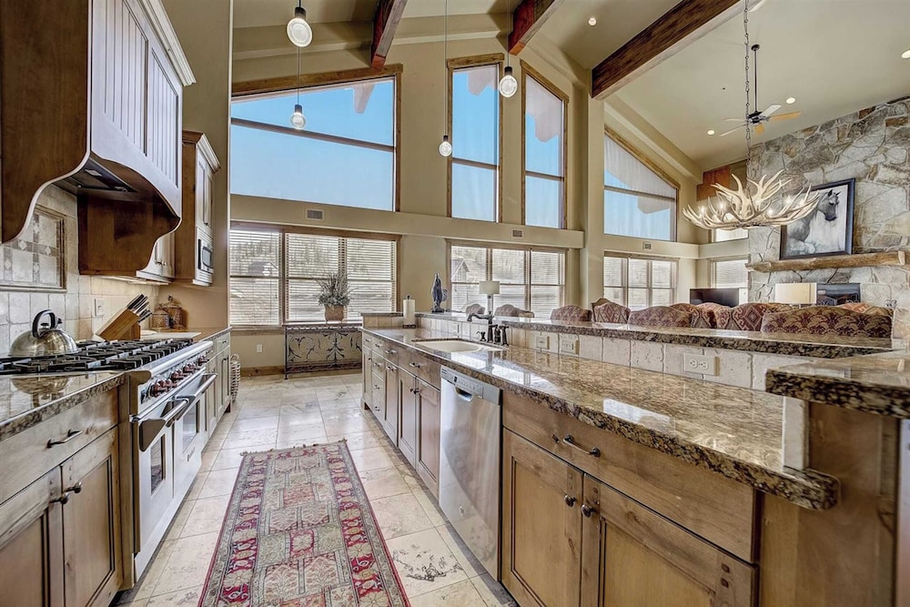 Mont Cervin Plaza by AvantStay by null