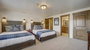 3 bedrooms, iron/ironing board, free cots/infant beds, bed sheets