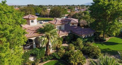 Villa Verbena by Avantstay Expansive Estate w/ B-ball Court, Pool/spa & Entertainer's Yard