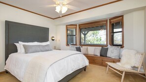 Interior - Pollock by Avantstay Stunning Views w/ Movie Room, Game Room & Large Balcony (Lake Arrowhead)
