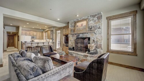 Mont Cervin #23 by Avantstay Luxury Ski in Ski out Home in Park City!