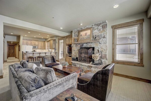 Apartment (2 Bedrooms) | Interior - Mont Cervin #23 by Avantstay Luxury Ski in Ski out Home in Park City! (Park City)