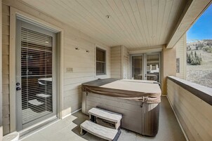 公寓 (2 Bedrooms) | 住宿正面
