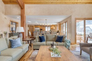 Villa (6 Bedrooms) | Interior