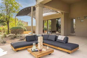 Villa (4 Bedrooms) | Interior