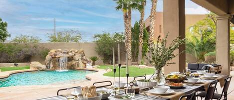 Villa (4 Bedrooms) | Front of property