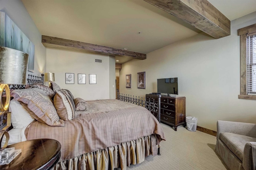 Mont Cervin Plaza by AvantStay by null