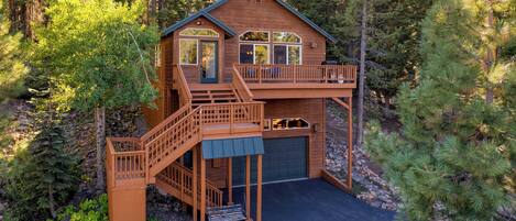 House (4 Bedrooms) | Front of property