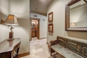 Apartment (2 Bedrooms) | Innenbereich