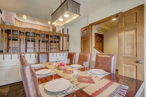 Căn hộ (4 Bedrooms) | Nội thất