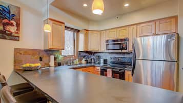 Apartment (4 Bedrooms) | Bahagian dalam