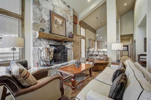 Mont Cervin #33 by Avantstay Luxury Ski in Ski out Home in Park City!