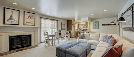 House (4 Bedrooms) | Front of property