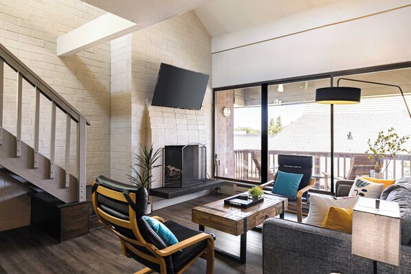 Apartment (4 Bedrooms) | Front of property