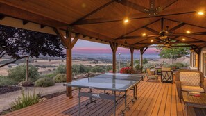 Interior - 4.5 Acre Secluded Ranch w/ Panoramic Views Fire Pit Olive Ranch by Avantstay (Paso Robles)