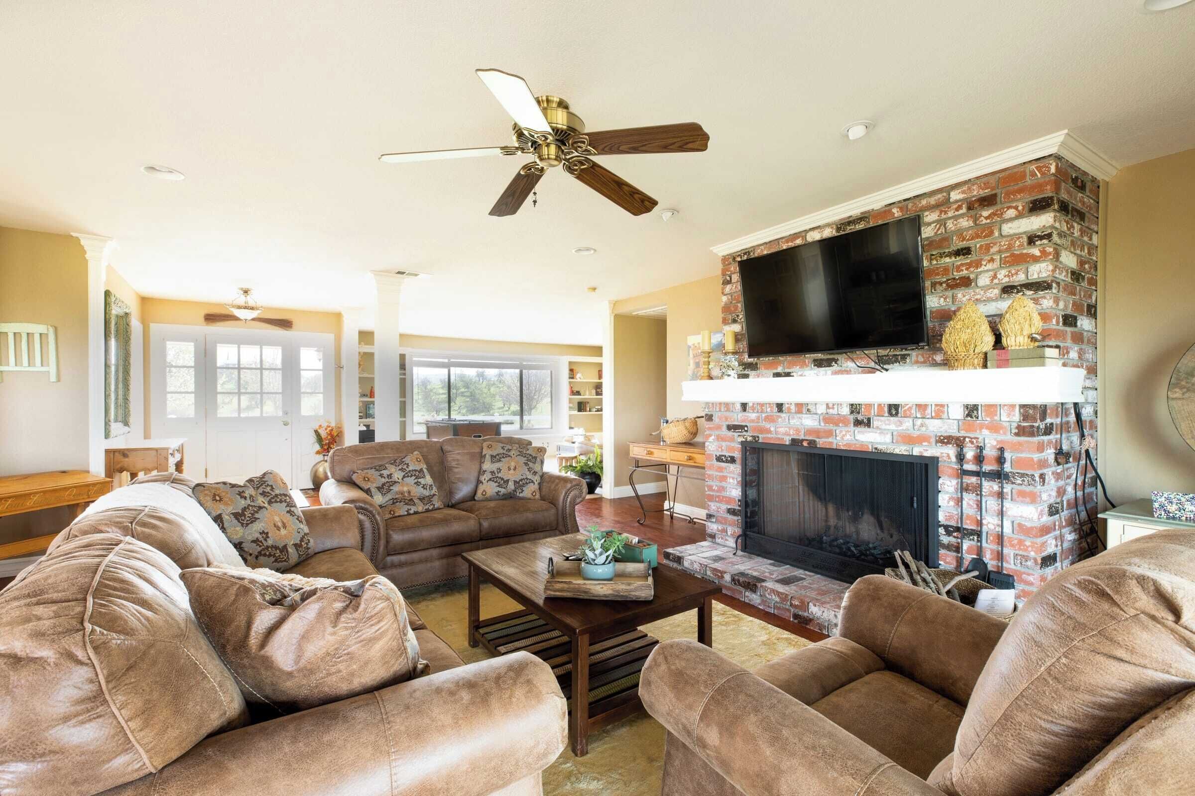 House (3 Bedrooms) | Interior