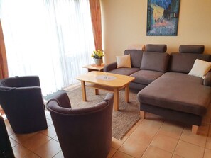 Televisión, reproductor de DVD y estéreo 