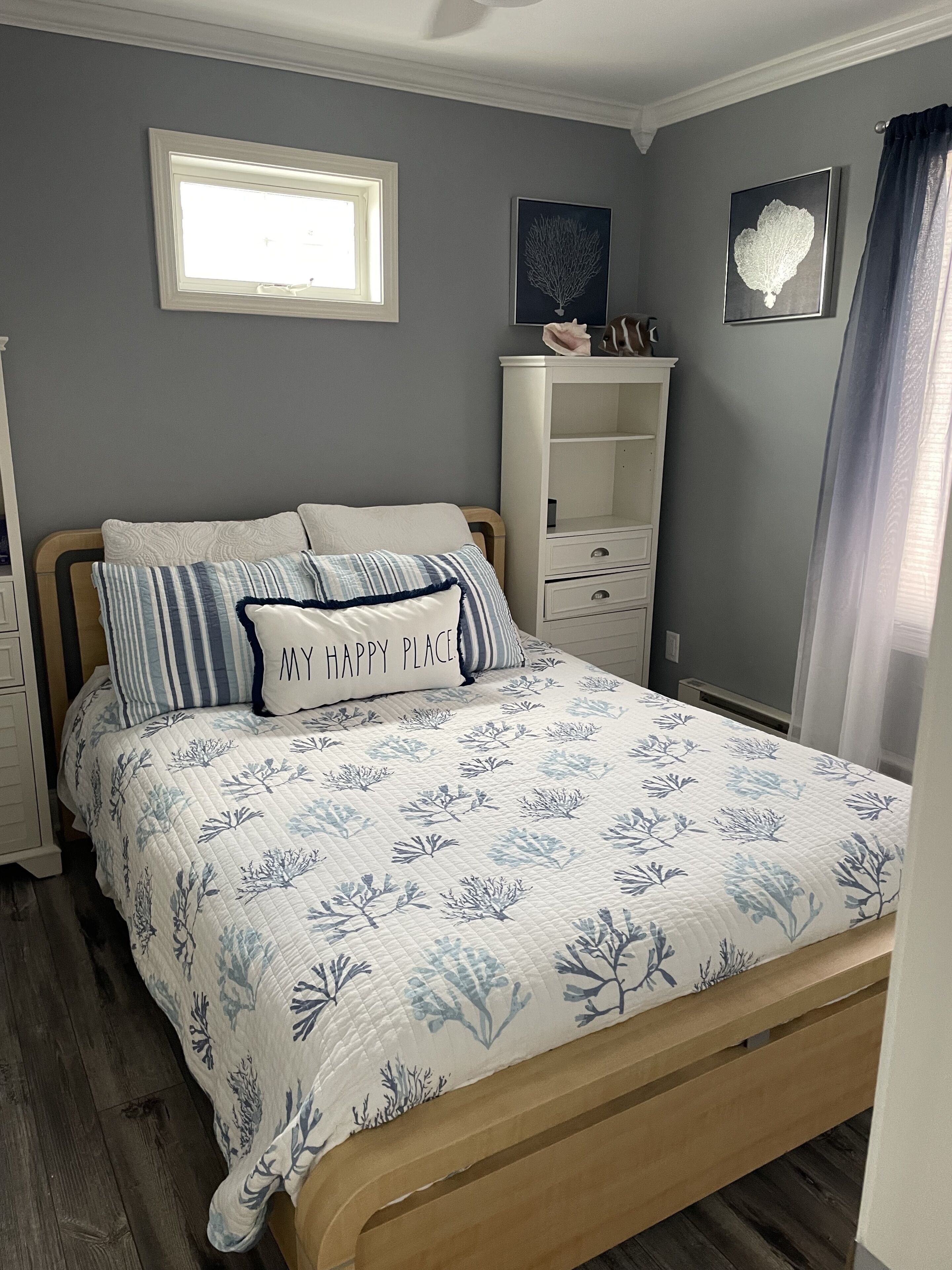 Newly built condo 1 block from beach - great getaway.