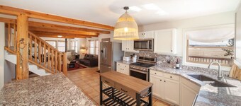 Rocky Mountain Vista Fabulous New Cabin 3bed/2bath