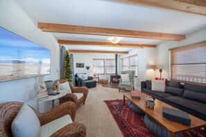 Télévision, cheminée