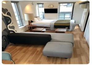 1 多间卧室、办公桌、免费 WiFi、床单