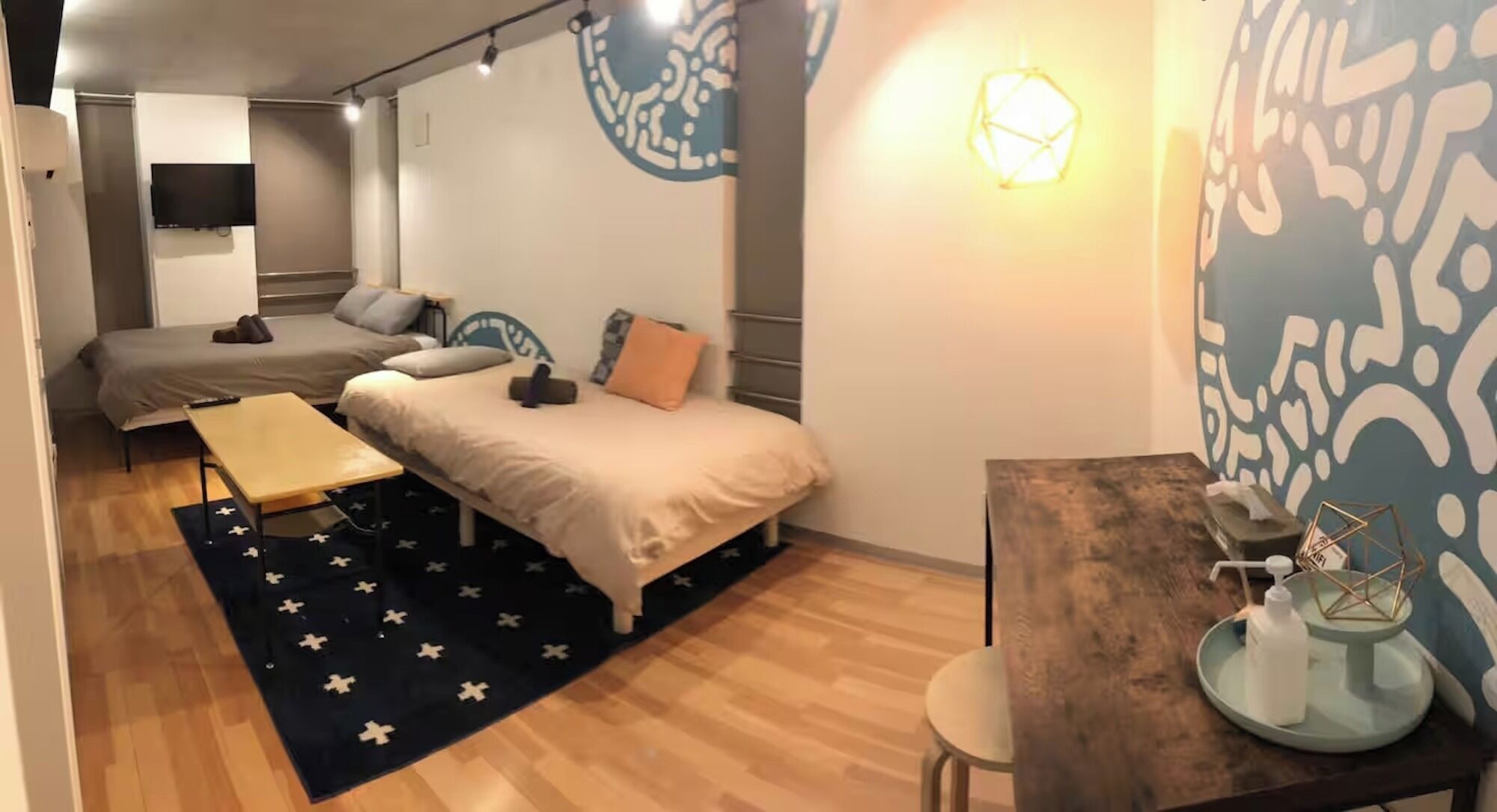 1 bedroom, desk, free WiFi, bed sheets