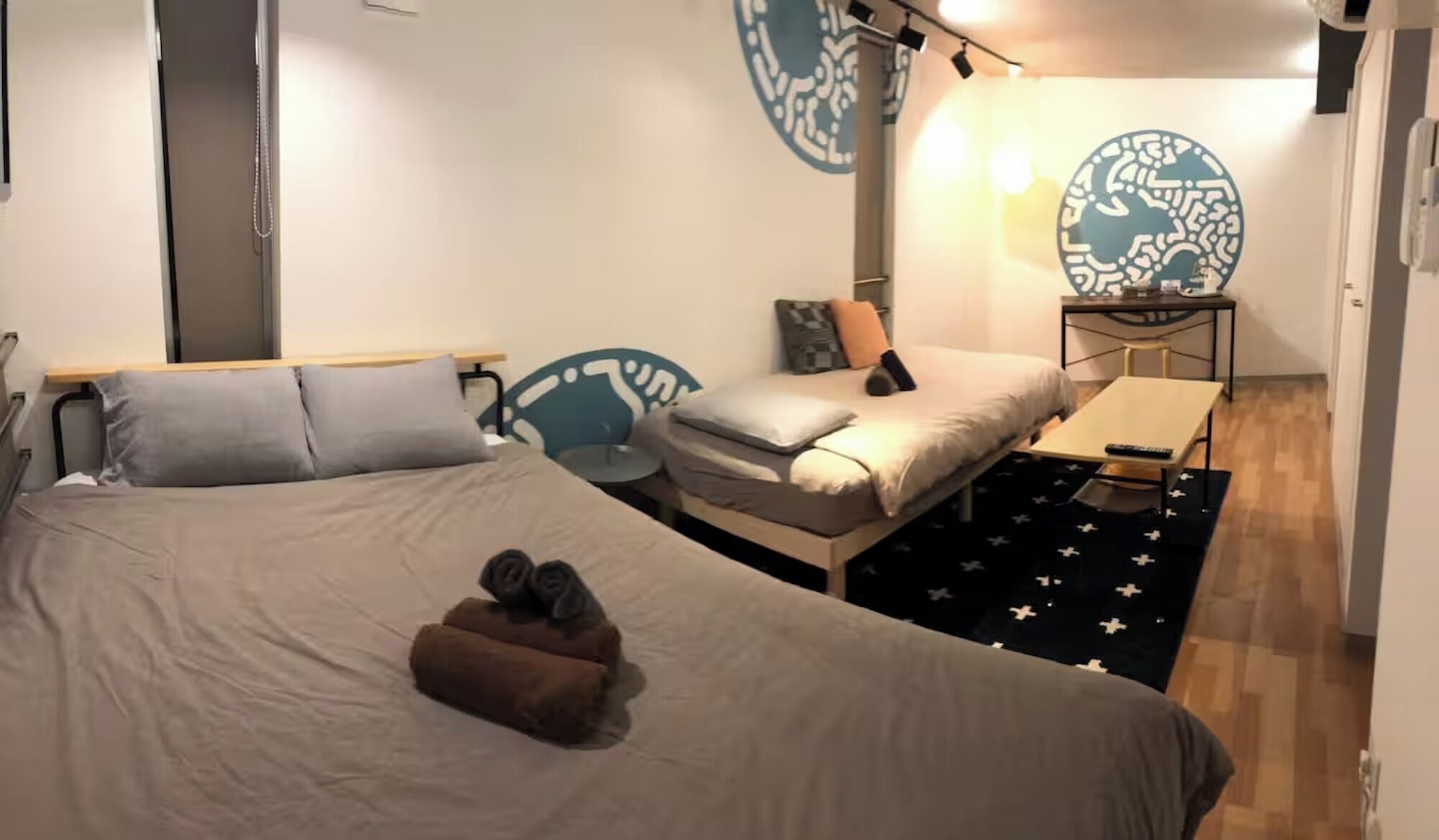 1 bedroom, desk, free WiFi, bed sheets